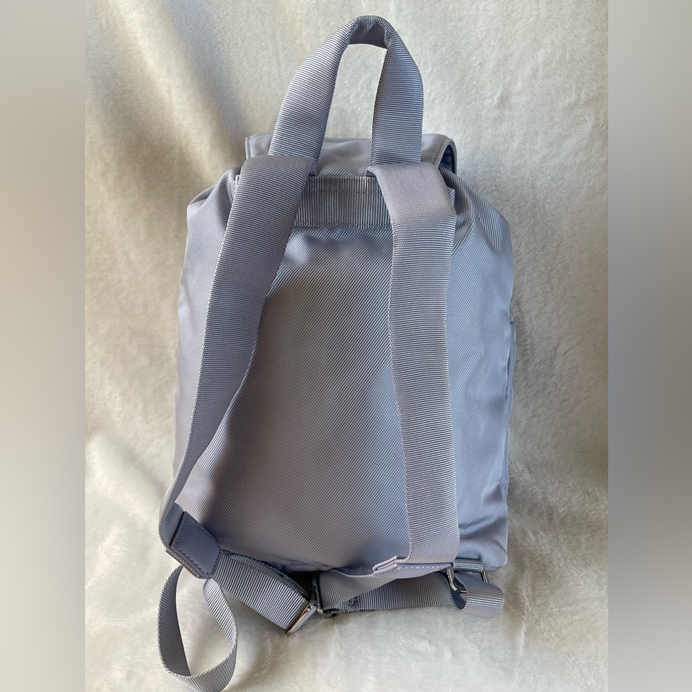 Lululemon Carry Onward Rucksack Mini Vol 9L in Berry Mist - Picture 11 of 16